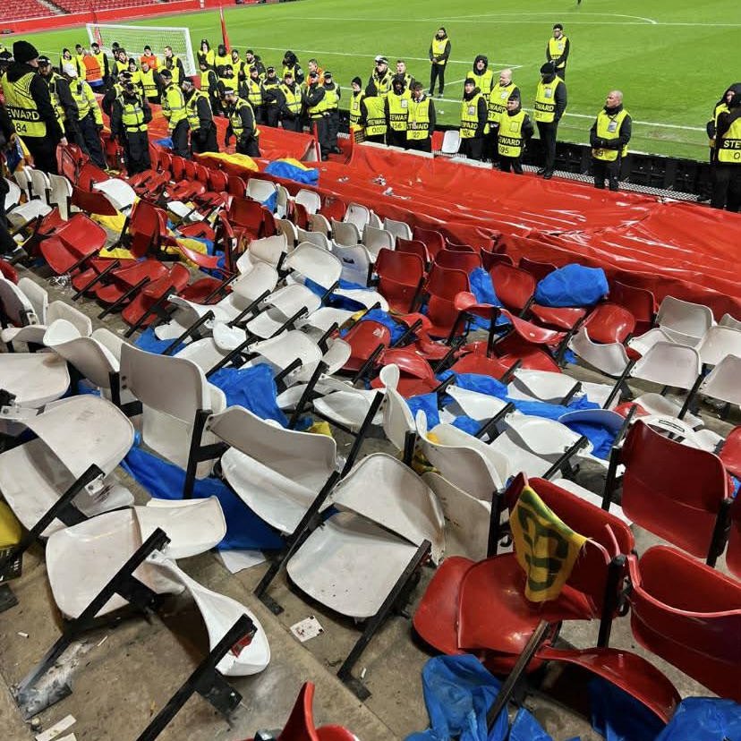 bosunatiklama's tweet photo. UEFA, Nottingham Forest deplasmanında yaşanan olaylar nedeniyle Fenerbahçe'ye: 

• 50 bin 500 euro para cezası,
• Bir sonraki Avrupa deplasman maçı için seyirci yasağı cezası verdi. https://t.co/FWKasaLDqW
