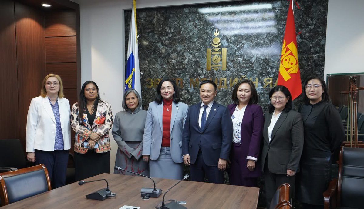 TerezaKasaeva's tweet image. It was a profound honor to meet with H.E. Dr Jigjidsuren Chinburen, Minister of Health, Mongolia. Deeply impressed by his strong leadership and clear commitment to advancing Mongolia’s response towards ending the epidemics of #TB, #HIV, #hepatitis and #STIs.
#HealthForAll