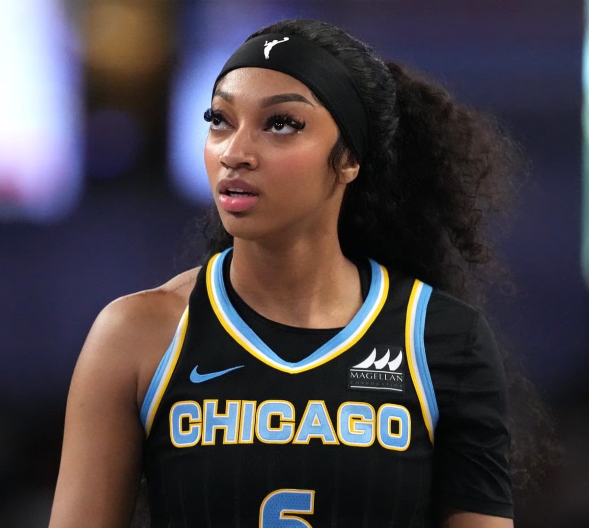 I talk hoops 🏀 tweet media