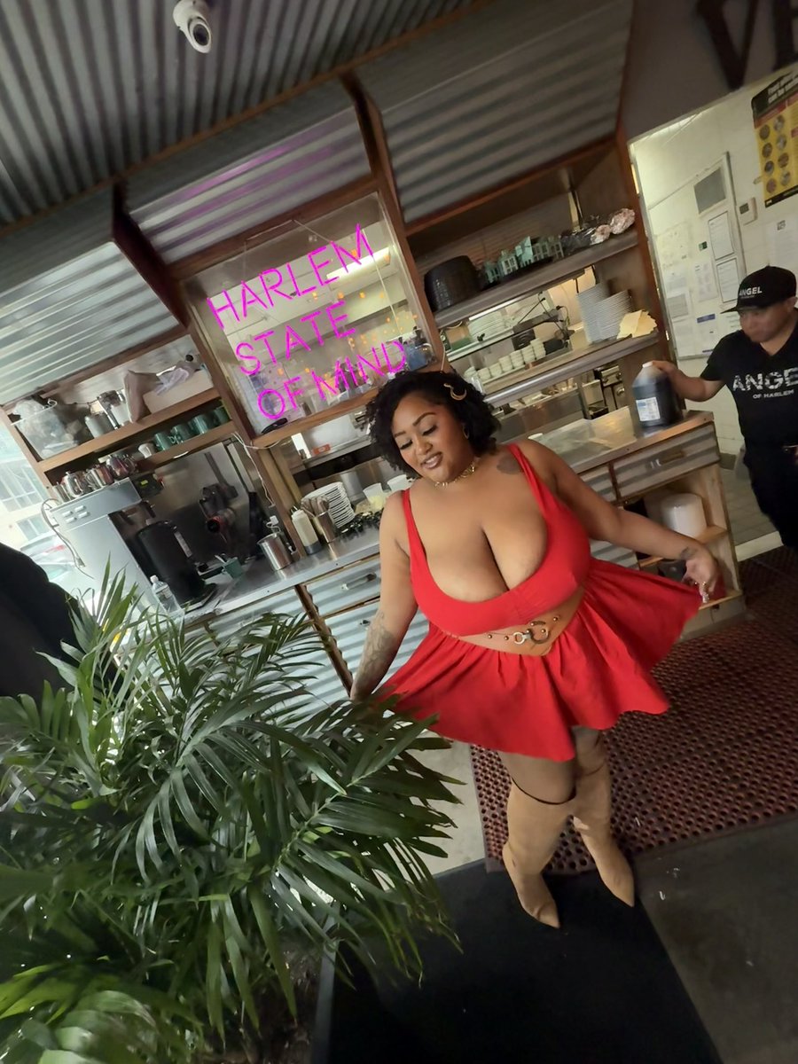 Areola Grande tweet media