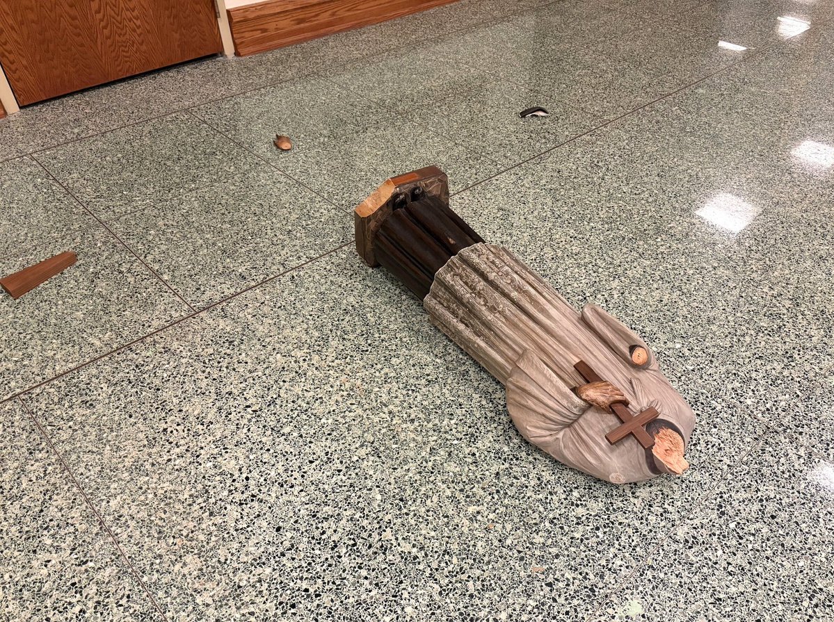 The Lector tweet media