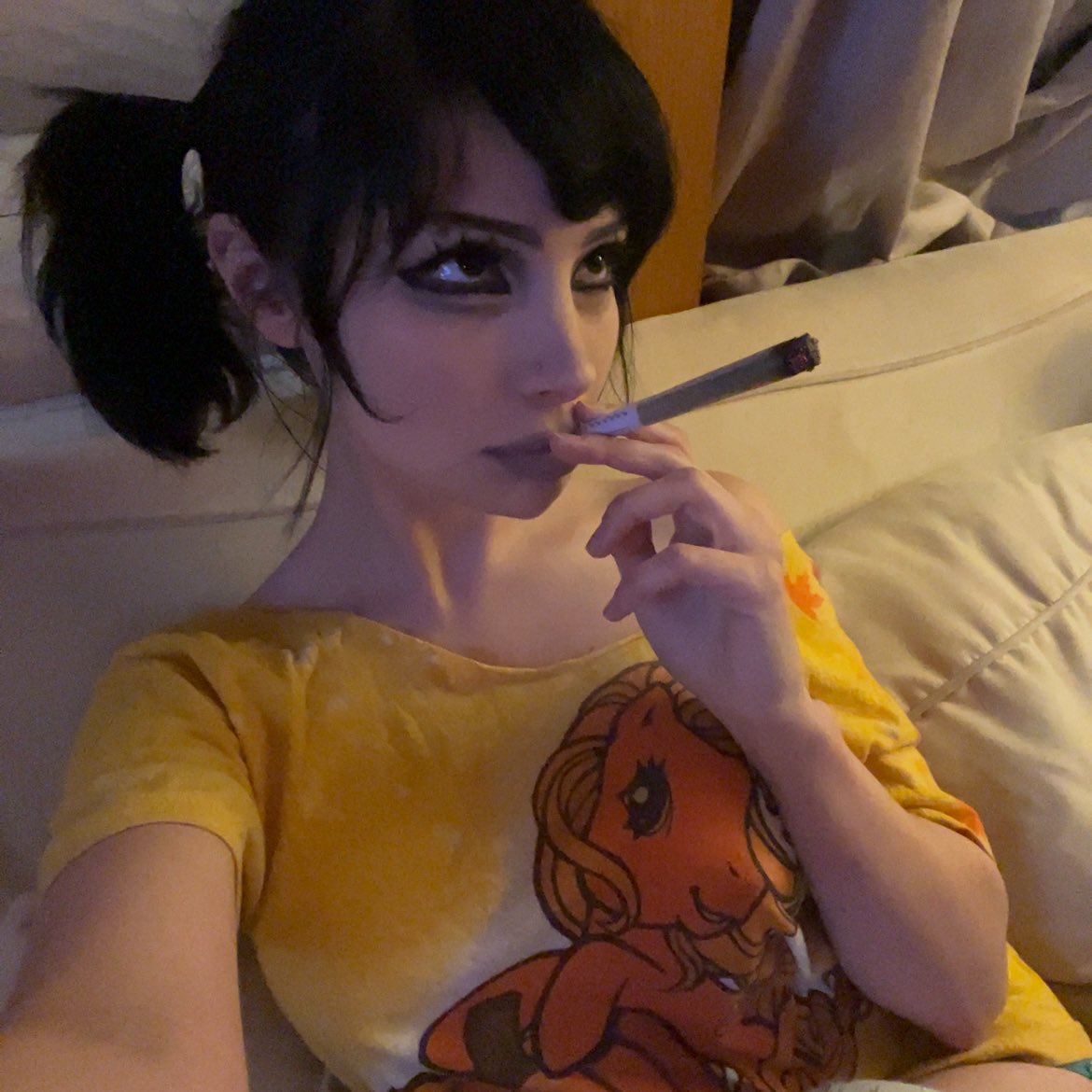 Nyx’s bedroom tweet media