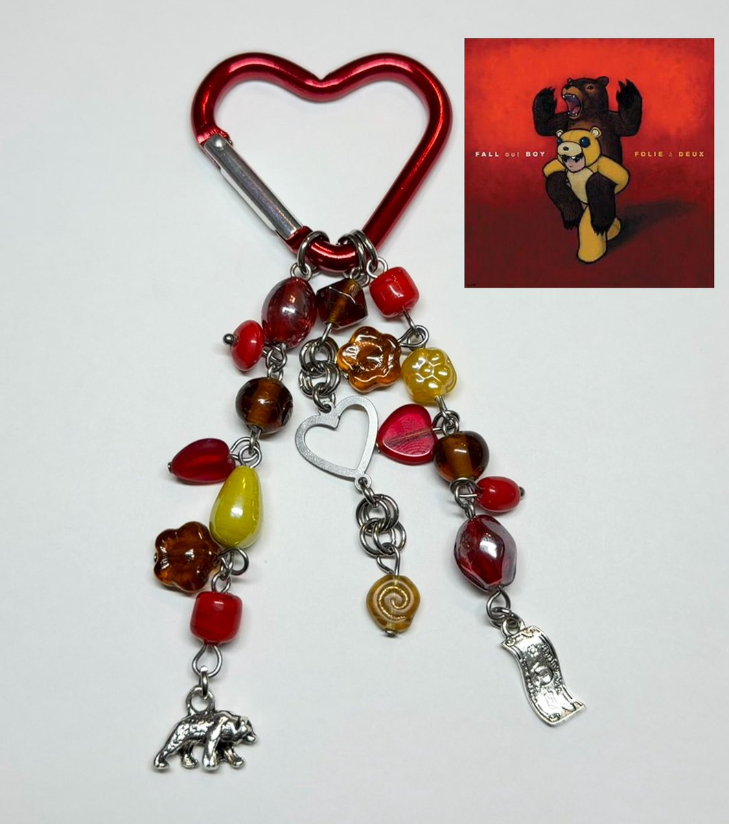 jacqui 💡🍓🪩 tweet media