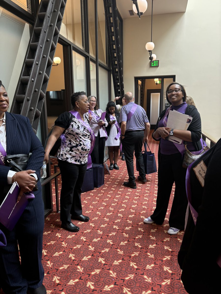 Delia J. tweet media