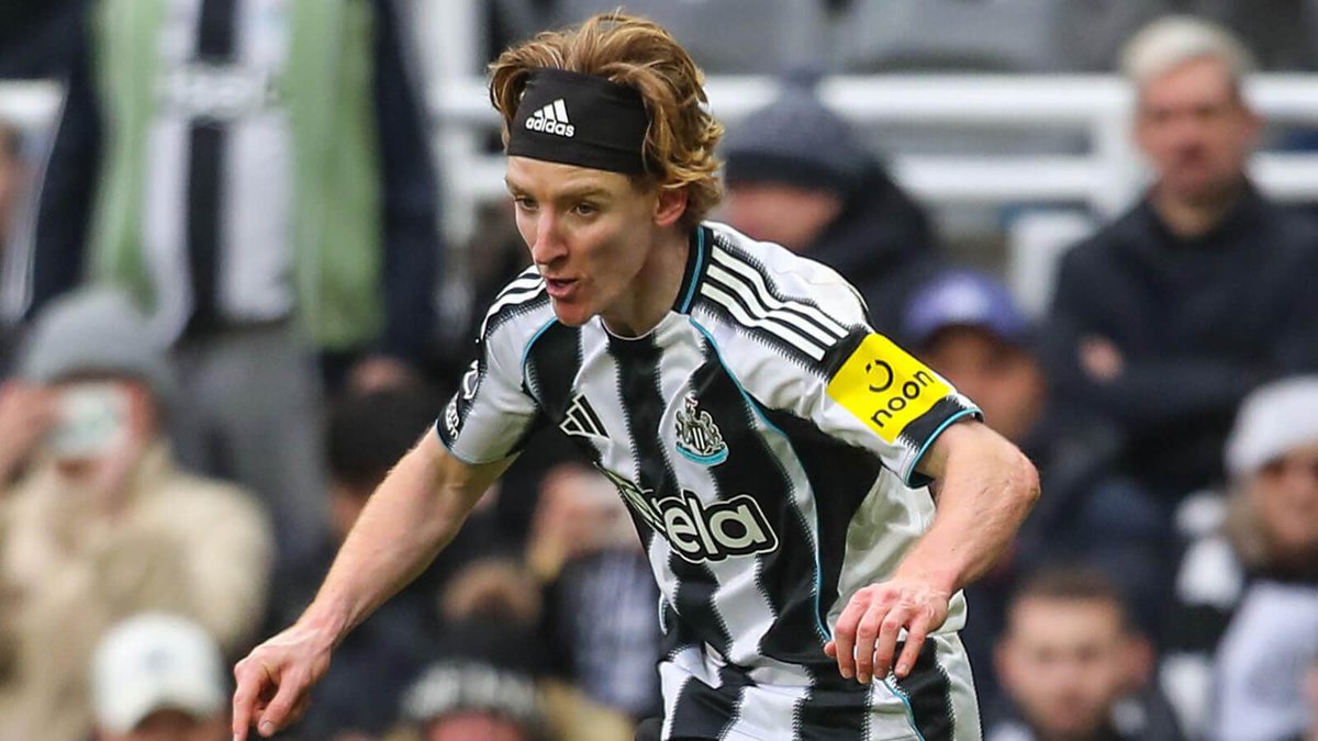 Anfield Edition | æ tweet media