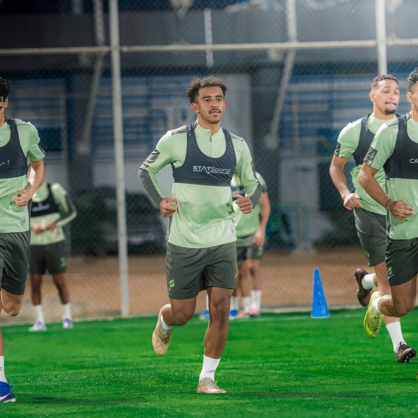 عبد العزيز tweet media