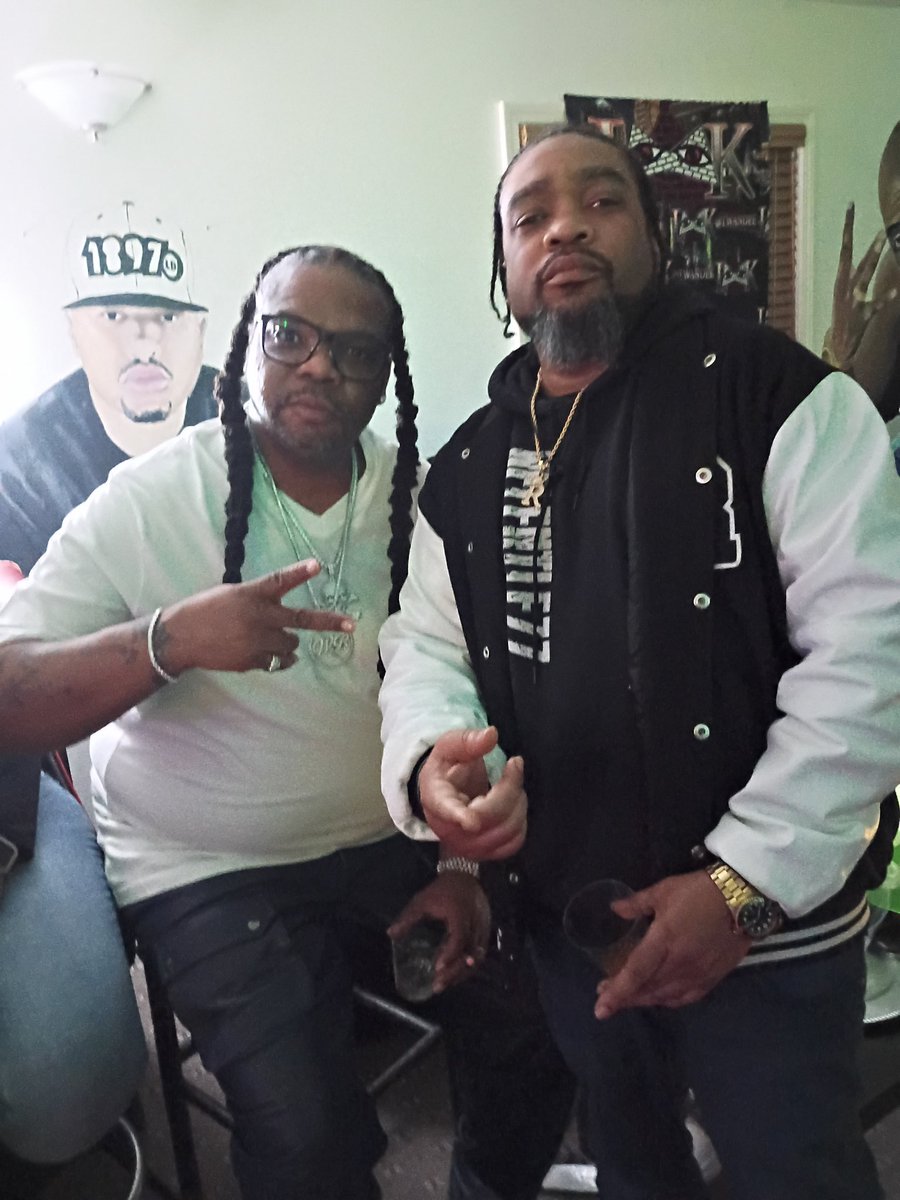 RelentlezzDre's tweet image. #WishBone of #BoneThugsnHarmony 💪🏾