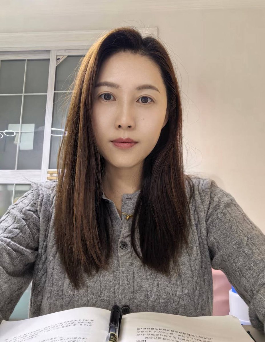 摘一朵栀子花 tweet media