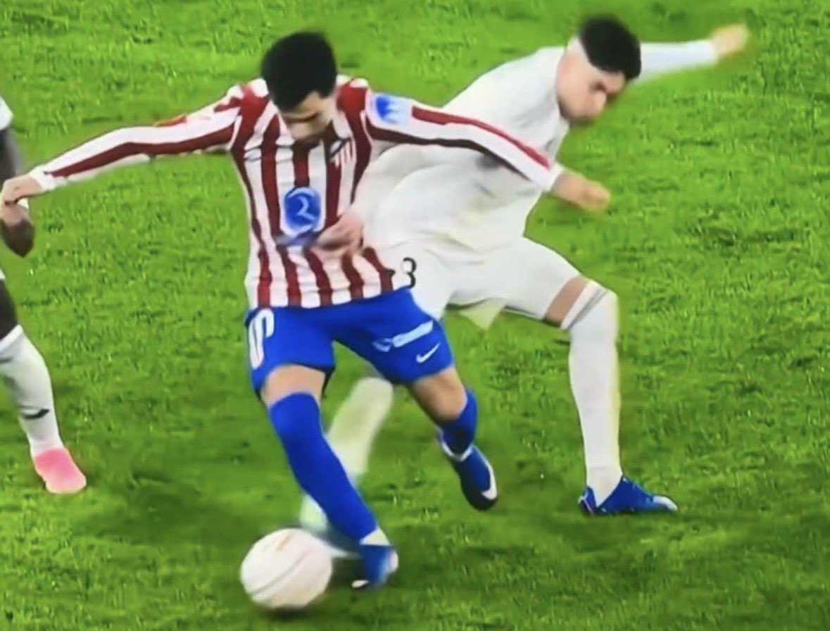 Bruce Wayne tweet media