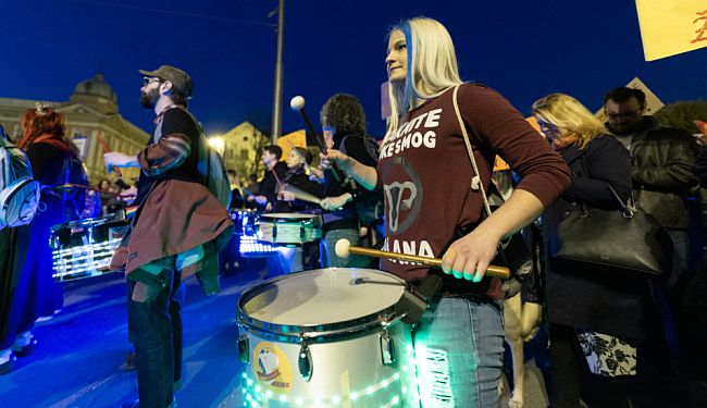 Lupiga.Com tweet media