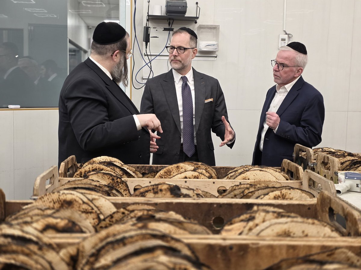 Satmar Headquarters tweet media