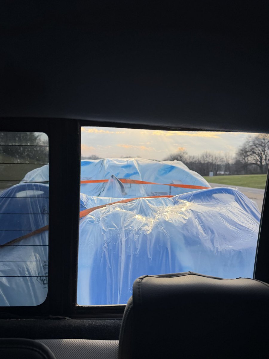 Captain stabs tweet media