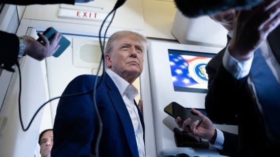 ترامب: "قادة إيران يتفاوضون معنا لكنهم ينكرون ذلك أمام شعبهم خشية الموت"