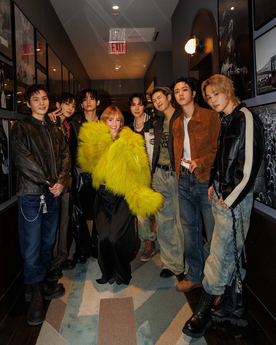 jmnxlv's tweet photo. GQ [Spotify x BTS: SWIMSIDE] Backstage Photos
#지민 #JIMIN #BTS_ARIRANG https://t.co/WiXQ6DptMc