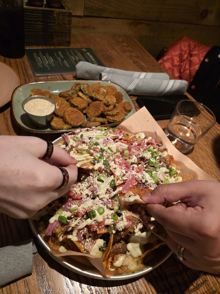 Pheromoan🦋🌸 tweet media