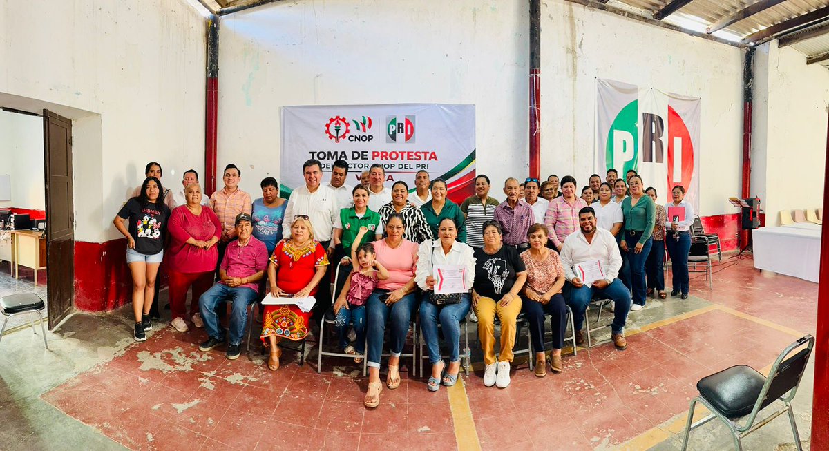 CNOPCoahuilaMX's tweet photo. Enfocados en el fortalecimiento de nuestro sector, la Mtra. Delia Margarita Siller Zùñiga tomó protesta a Carlos Eduardo Álvarez Ibarra para dirigir la #CNOPViesca. Con este acto, arranca un periodo de trabajo estratégico y proximidad social en beneficio de la comunidad. https://t.co/6HZZa5Ow8U