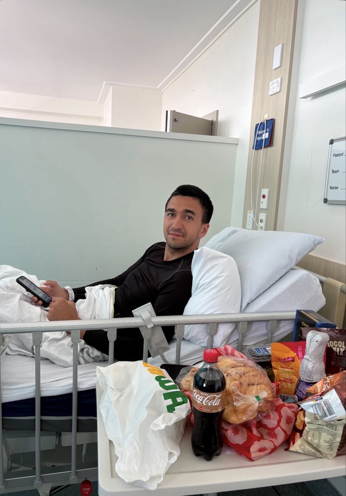 YourBoyTanks's tweet photo. Kia Ora whānau!

Well… I played a game of rugby and ended up breaking my fibula bone.

Heading home from the hospital today and looking forward to getting back into the YouTube fun. Willow will be leading the next couple of videos.

Much love Tanks https://t.co/qmRFi33N1e