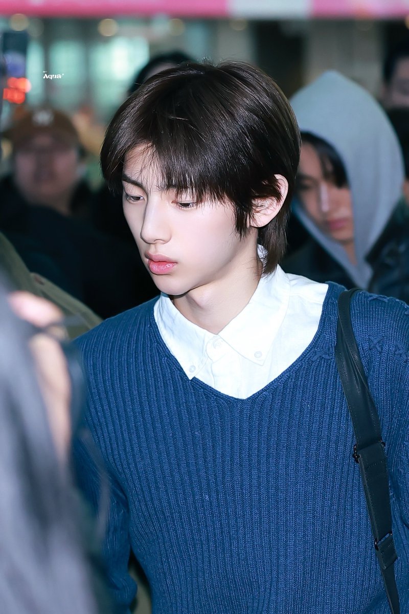 21.4°Aqua tweet media