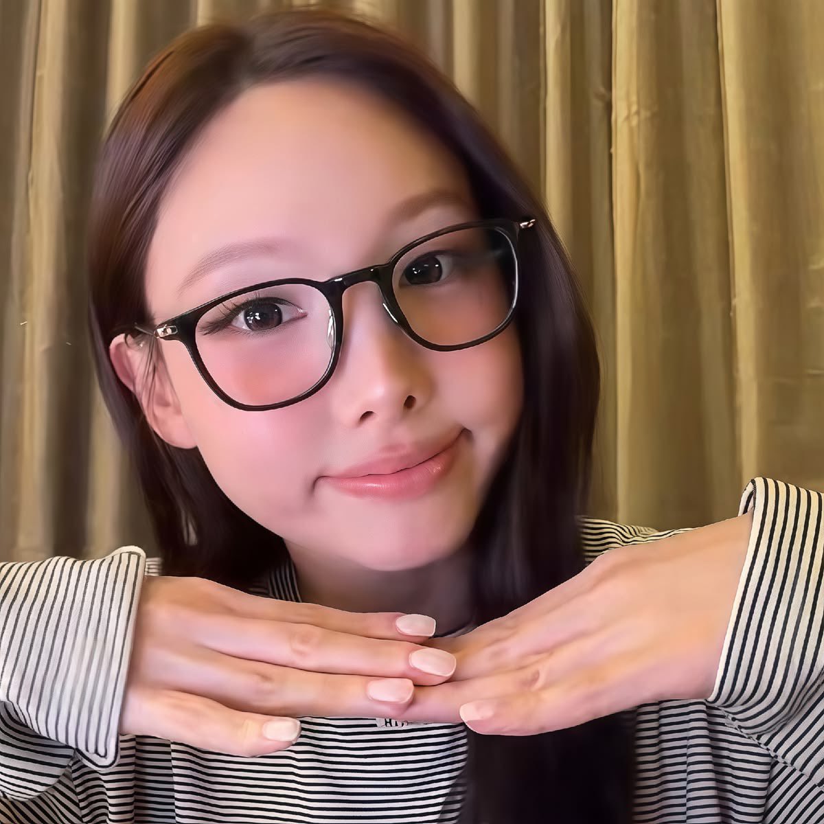 nayeon pics tweet media