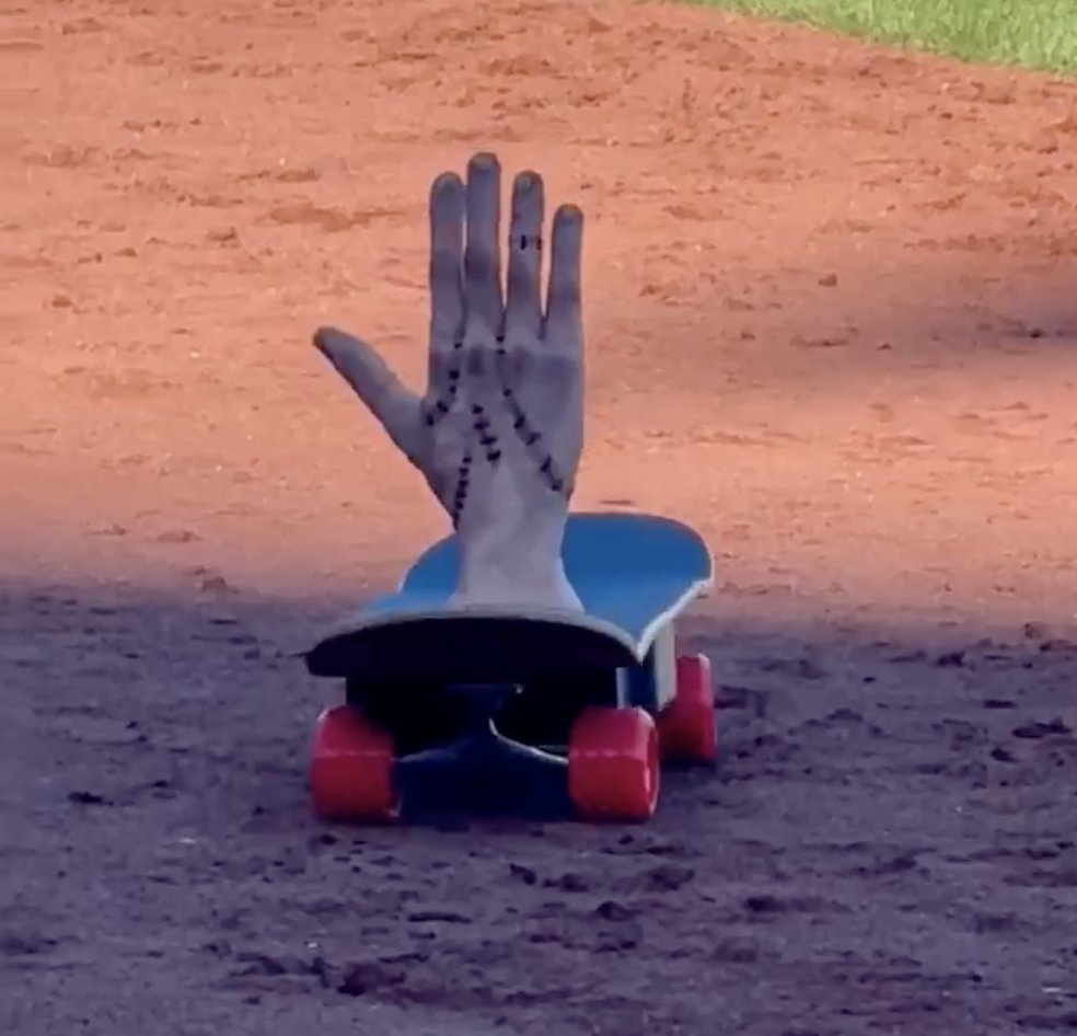 Mirror US Sports tweet media