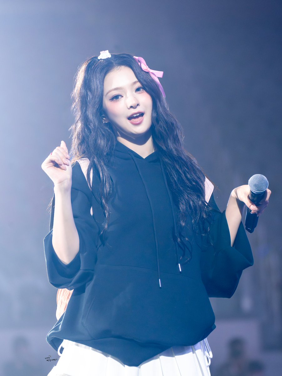 나는 선량한 빵집 사장님이야!! tweet media