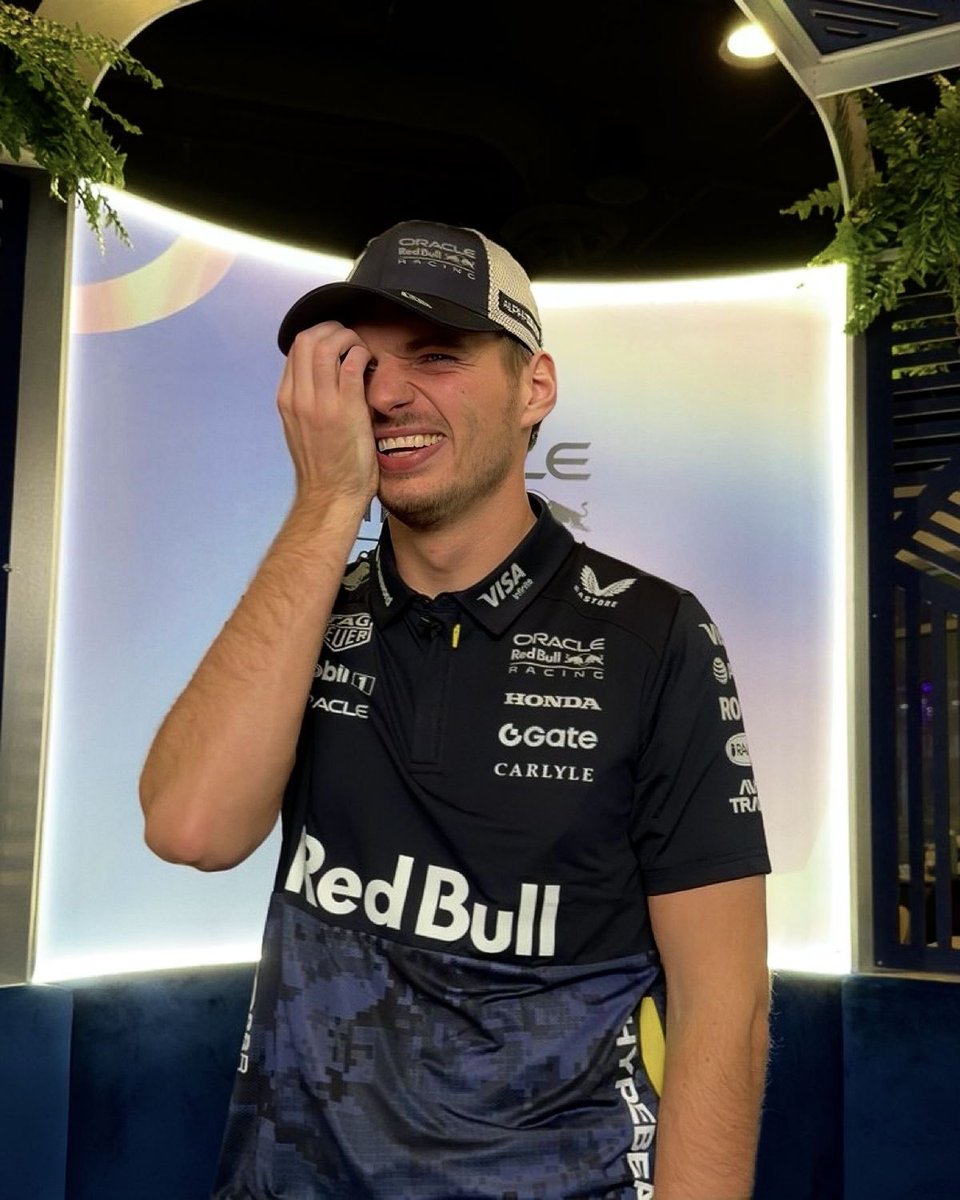 mox¹⁴ ³ || ROSIE DAY tweet media