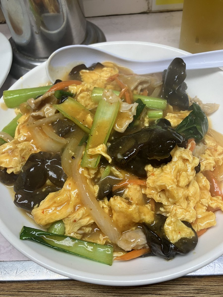 グッチ tweet media