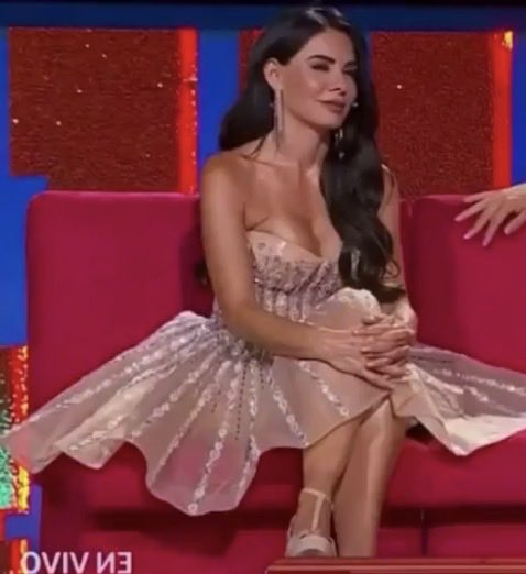 Breaking it News tweet media