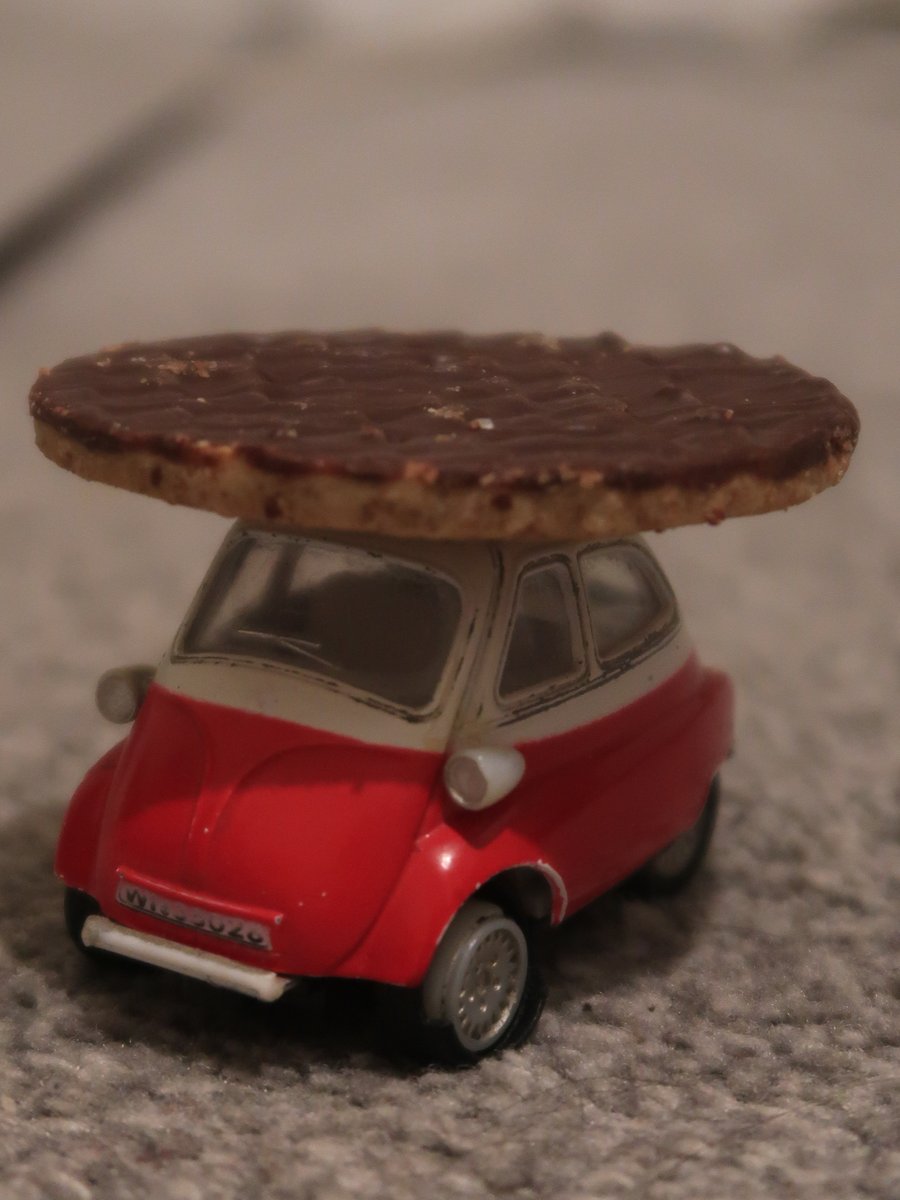 smol car tweet media