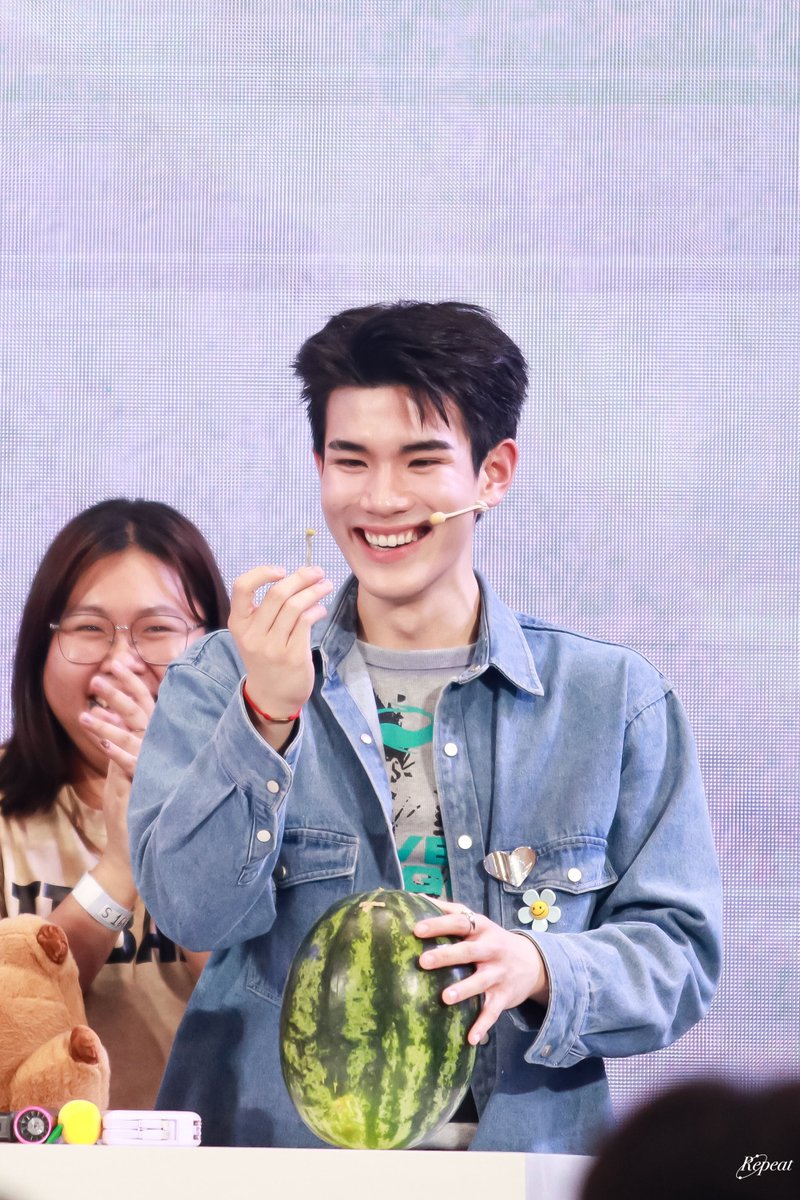 𝐑𝐞𝐩𝐞𝐚𝐭*𖦹ㅡ🌷📧🔆 tweet media