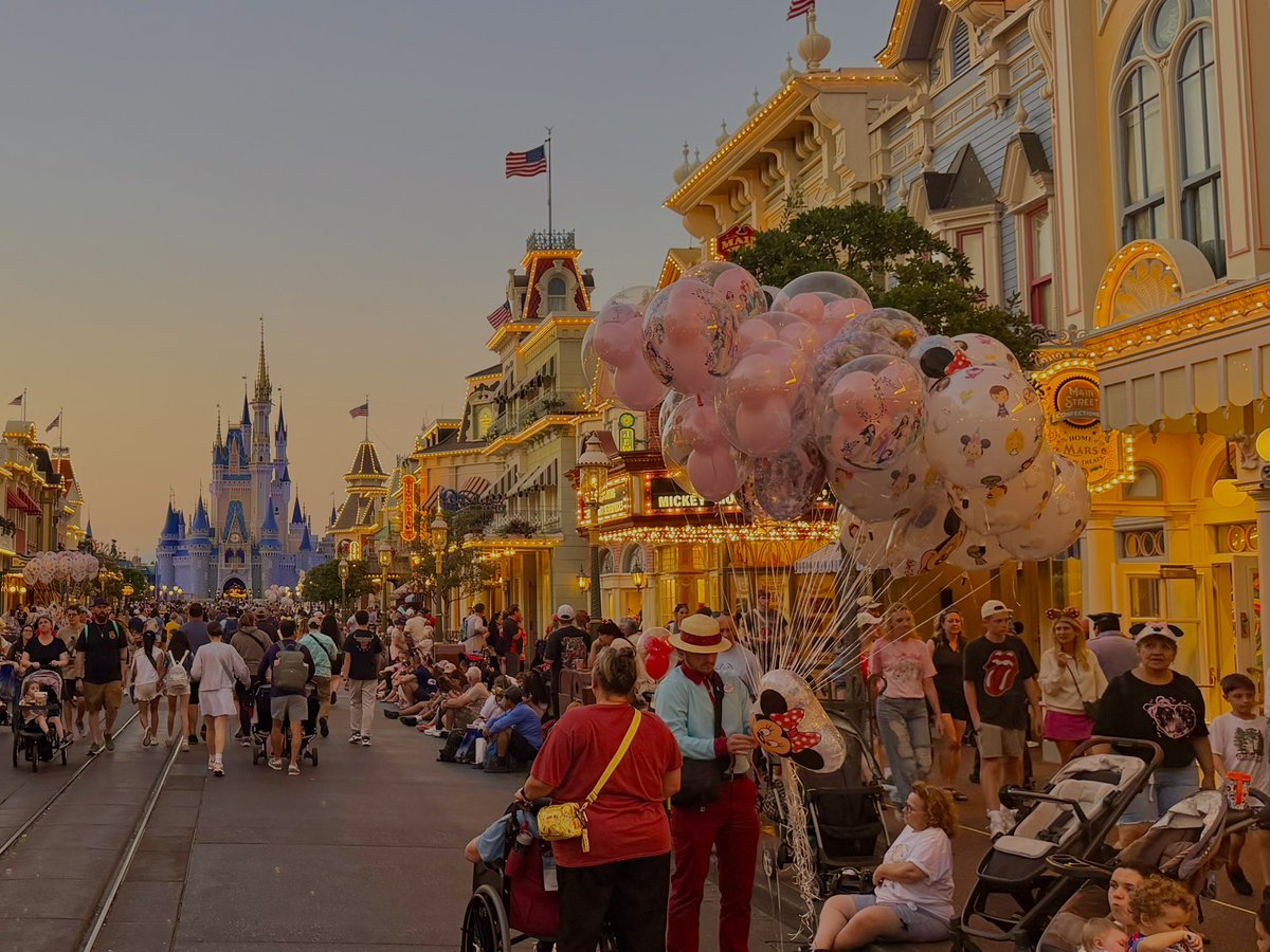 Magic Next Door tweet media