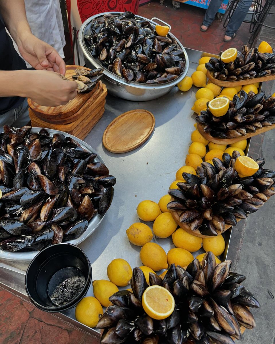 I'm reminiscing about Turkish street food. But now I can only eat healthier options at home.😅