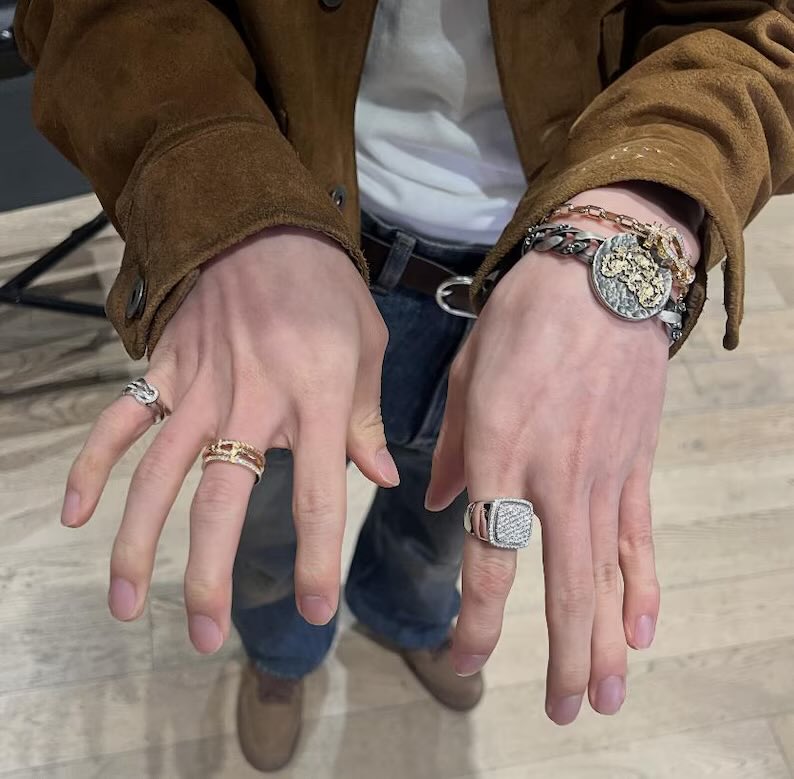 All for Jin tweet media