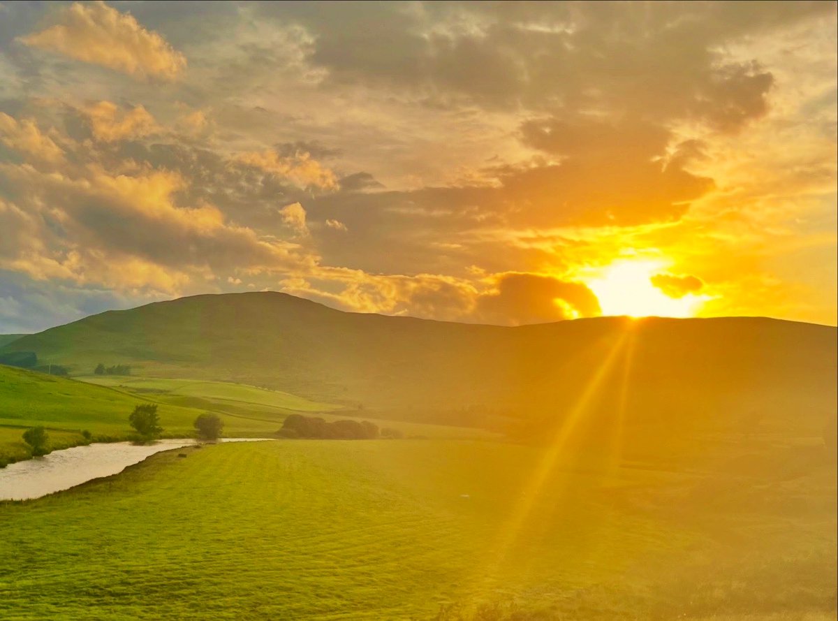 Something therapeutic about watching the sun set