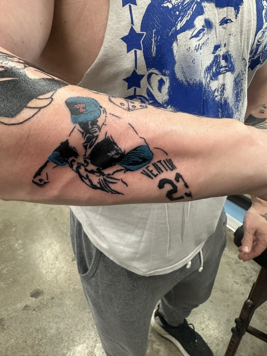 Danny Saint tweet media