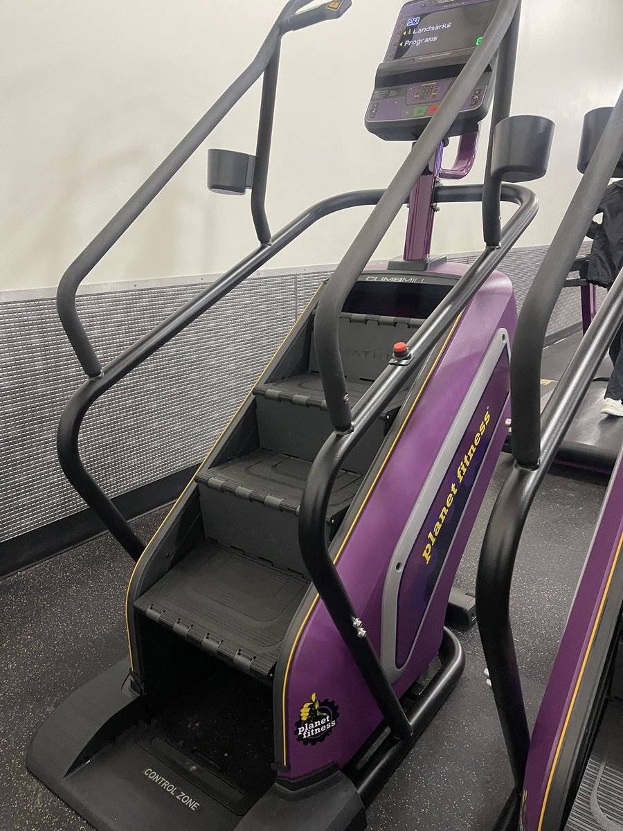 Ms.Kelly 𓋹 tweet media