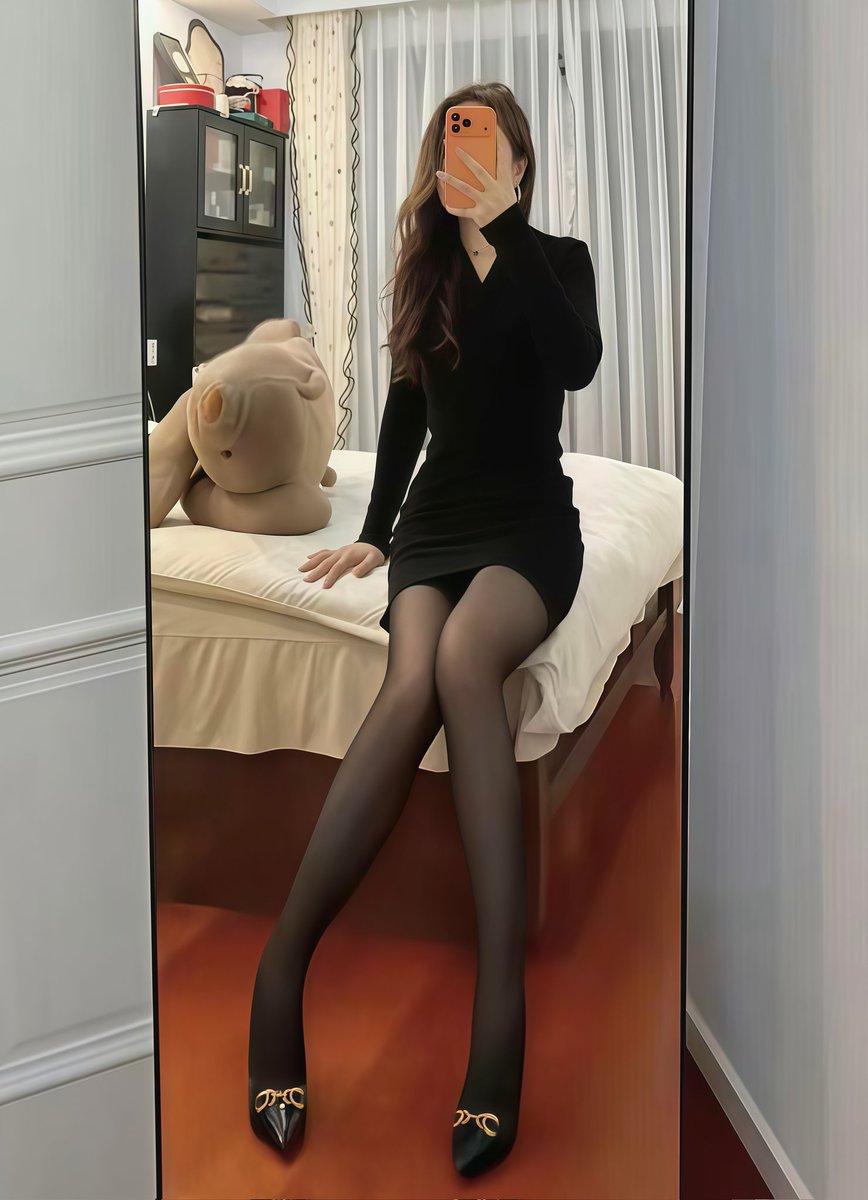 AjsHu4's tweet photo. 一切就当送给自己的礼物，最后都是美好的 https://t.co/s8jwyU3RDt