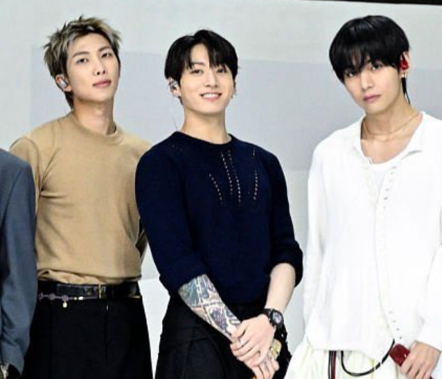 Remi⁷ saw BTS at SWIMSIDE😭 tweet media