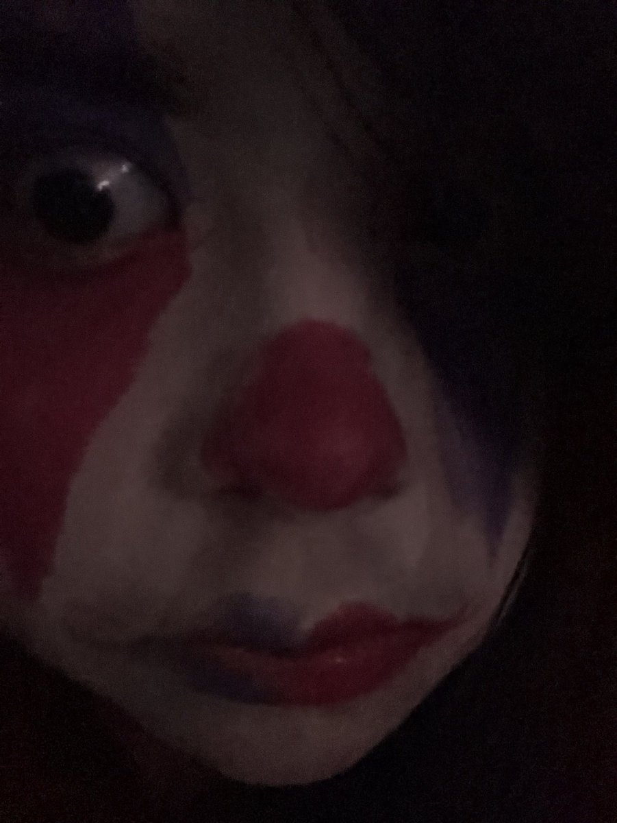 Nighthelen tweet media