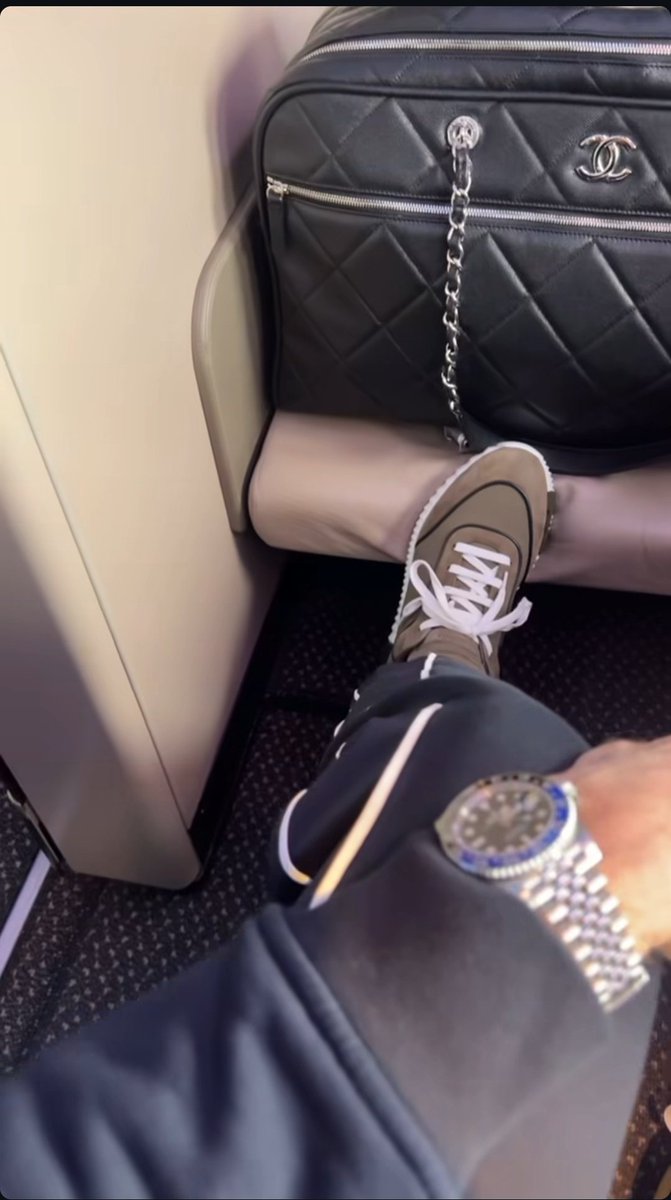 إيمان tweet media