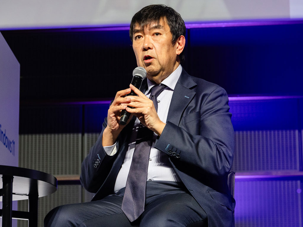 クラウド Watch tweet media