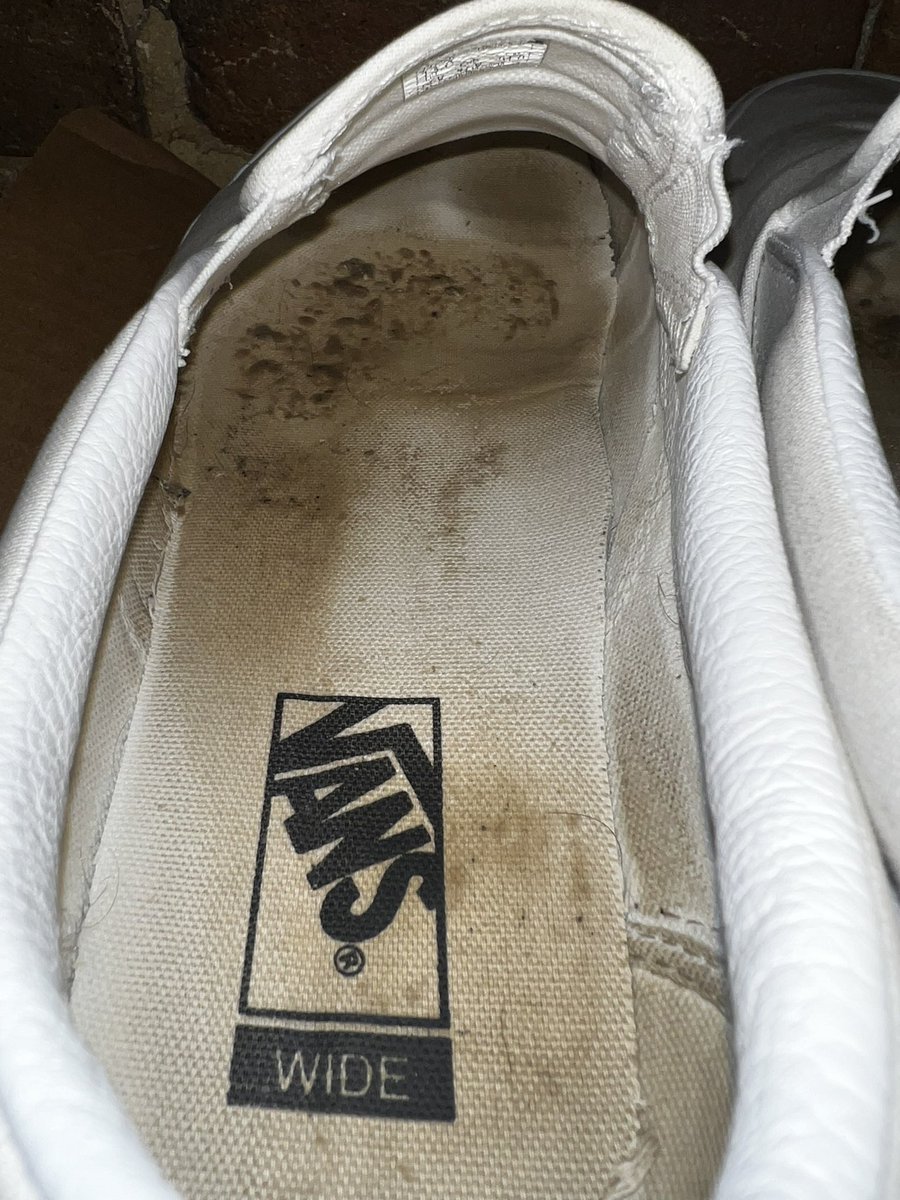 Sock Master aka the Barefoot Boss tweet media