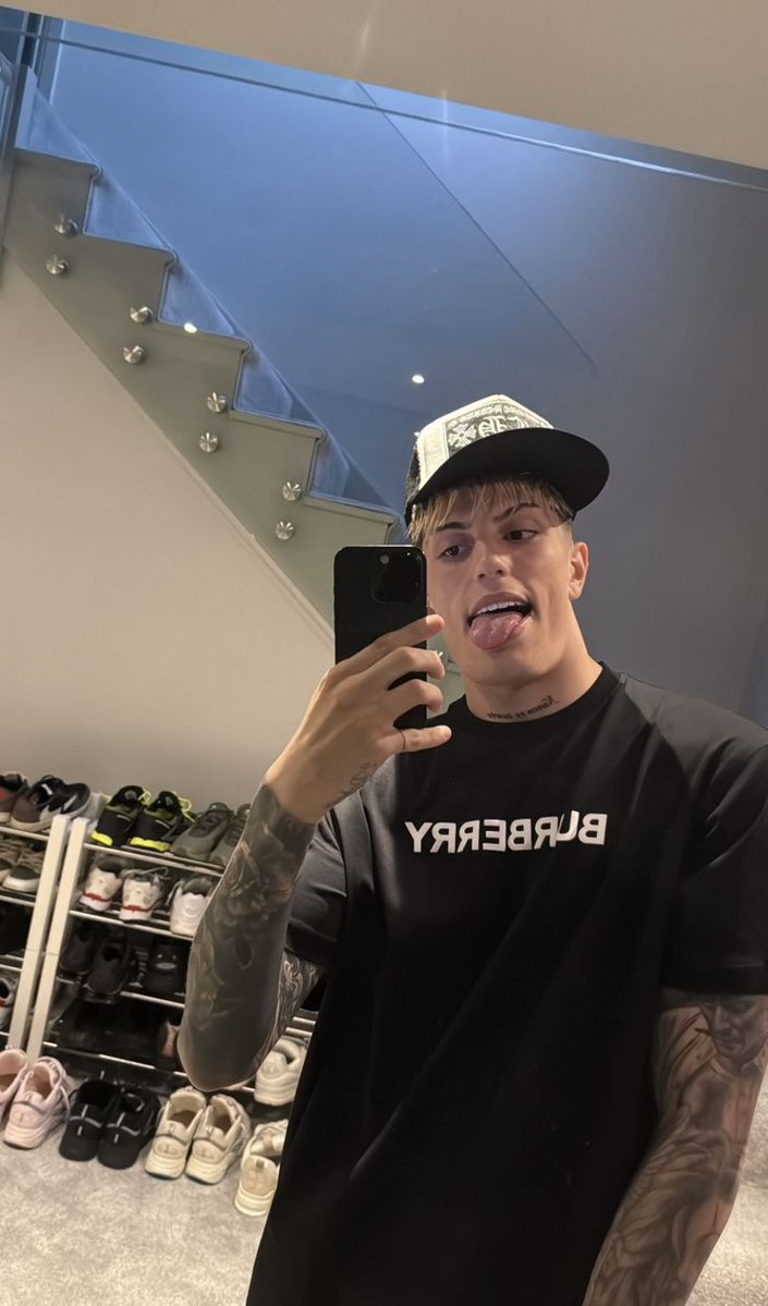 نانة بنانة tweet media