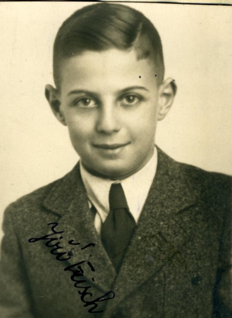 Auschwitz Memorial tweet media