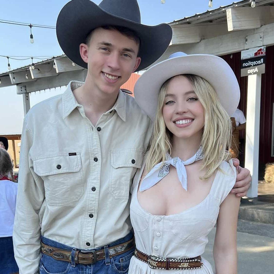 République tweet media