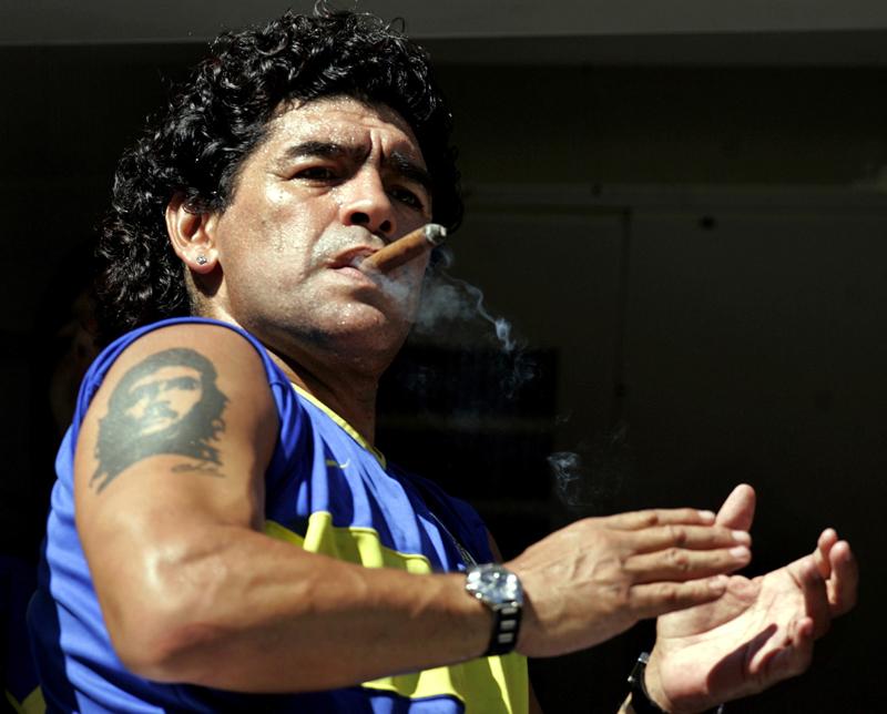 Maradona Pics Bot tweet media