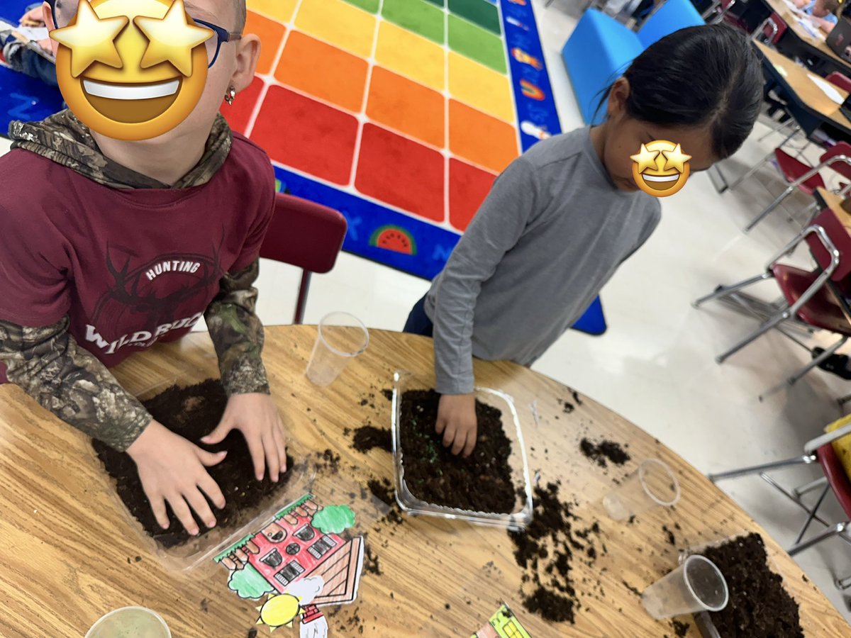 HannahAdkisson's tweet photo. @Novel_Effect is an amazing tool for making great books even more engaging! My students loved listening to The Tiny Seed with interactive sound effects before planting their own seeds! @KEDCGrants @passport2lead https://t.co/D3PbSeku3M