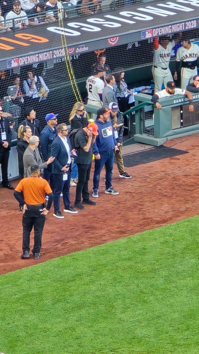 MontyBates92's tweet photo. @bertkreischer why you standing like that bro? Lol https://t.co/MvFSnOnsLN