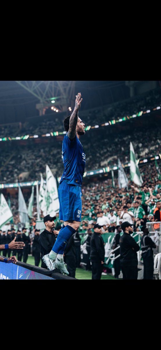 𝗡𝗨𝗠𝗕𝗘𝗥𝟭 tweet media