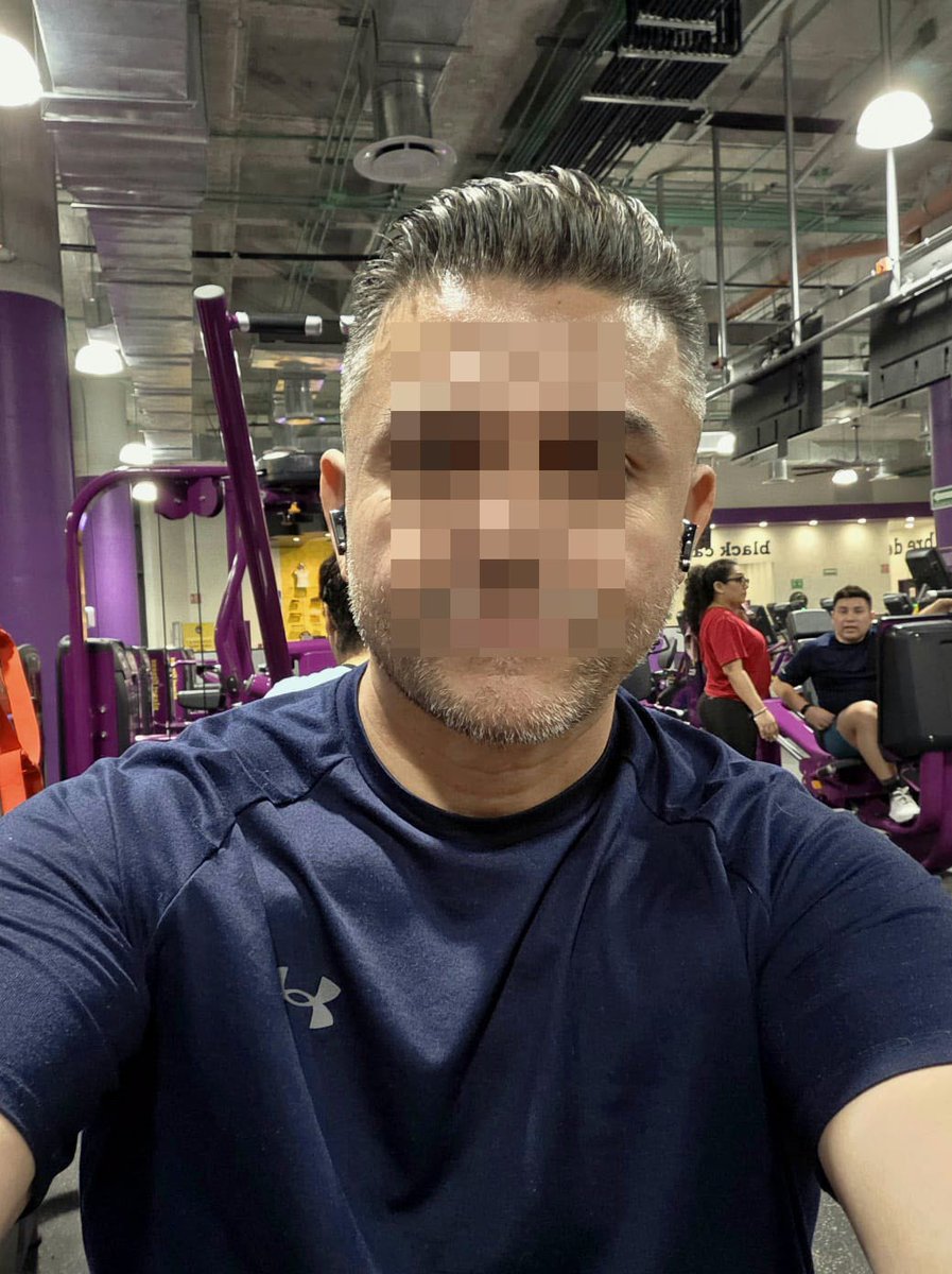 Srblackmid tweet media